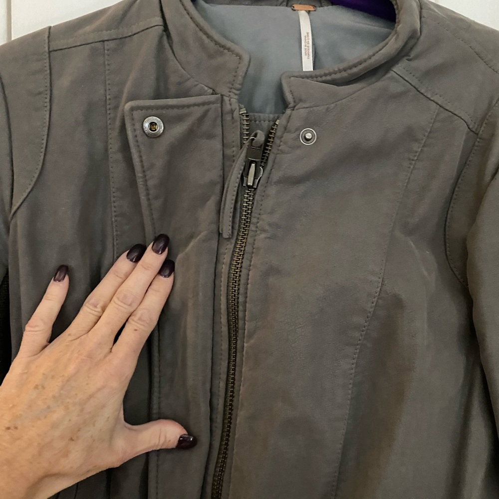 Super Soft Gray Suede Jacket - image 4